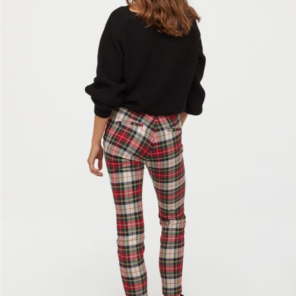H&M plaid skinny pants. - Picture 2 of 6